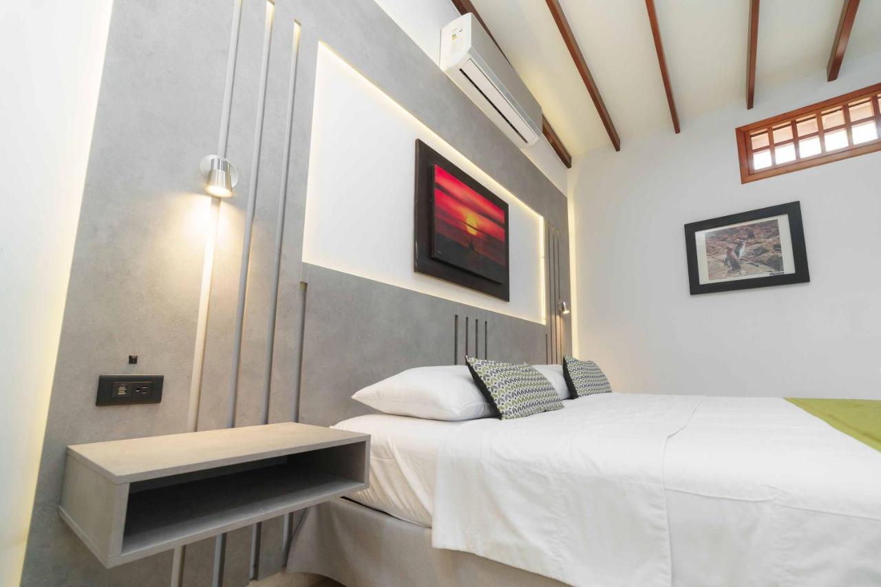 Hotel Santa Fe Puerto Ayora  Extérieur photo
