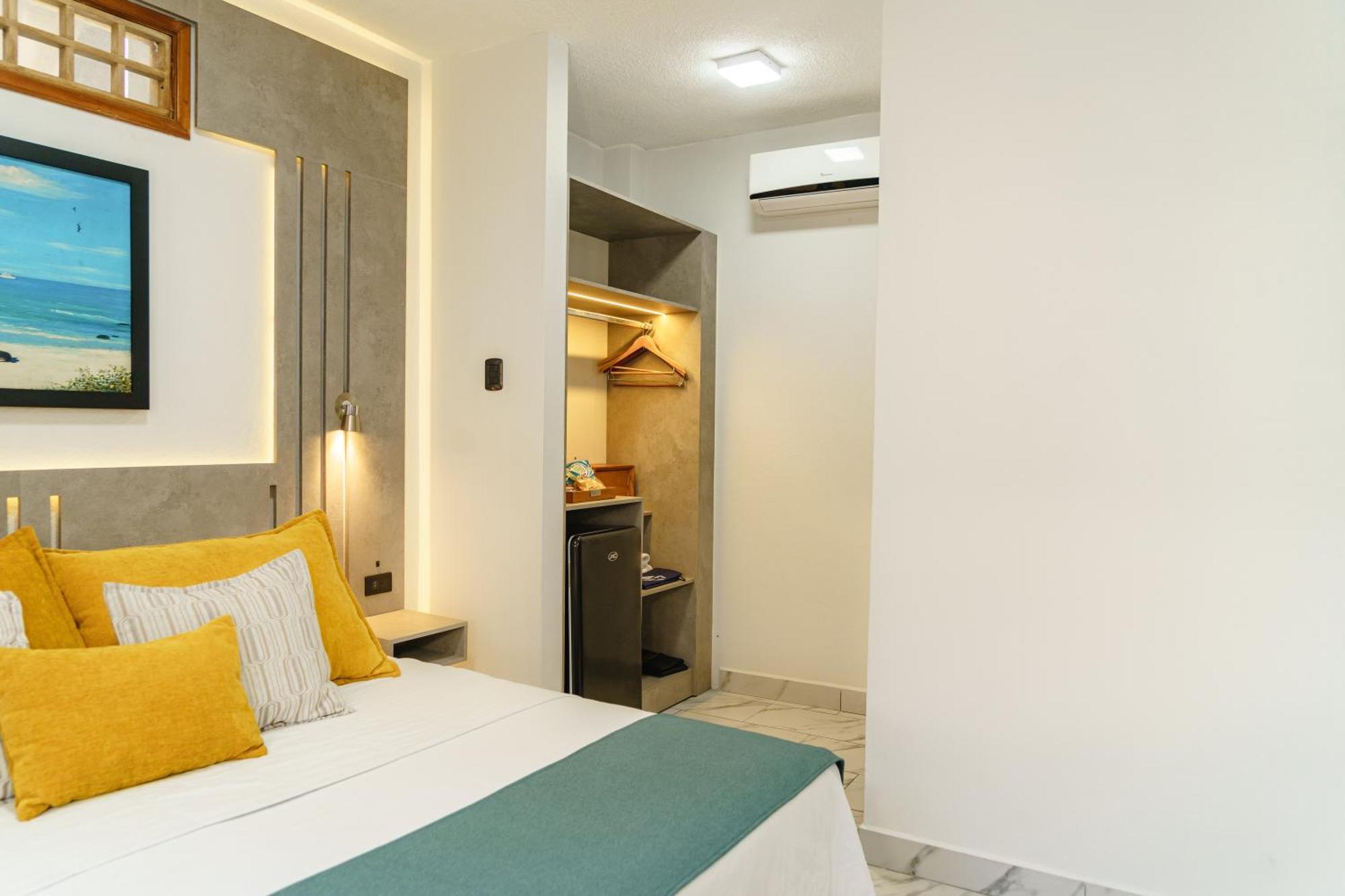 Hotel Santa Fe Puerto Ayora  Extérieur photo