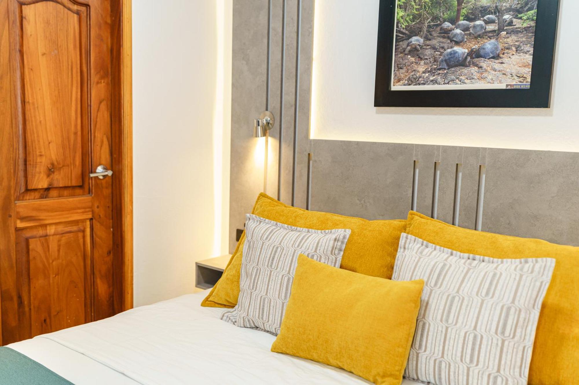 Hotel Santa Fe Puerto Ayora  Extérieur photo